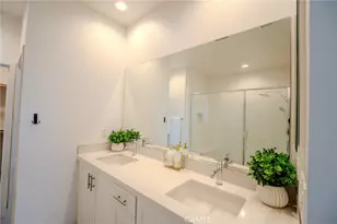 107 Allusion, Irvine, CA 92618 - Photo 37