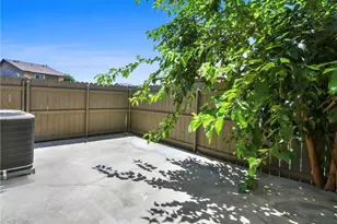 10468 Calico Ct, Montclair, CA 91763 - Photo 15