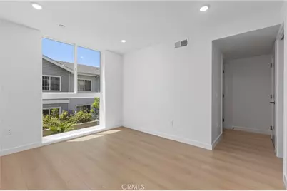 176 N Catalina Avenue #103, Pasadena, CA 91106 - Photo 15