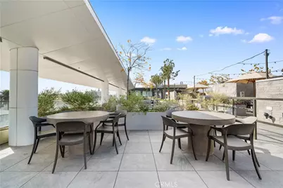 218 N El Molino Avenue #303, Pasadena, CA 91101 - Photo 25