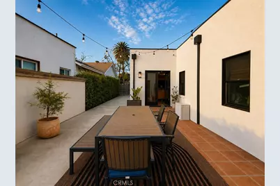 2932 Edgehill Drive, Los Angeles, CA 90018 - Photo 17
