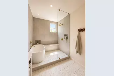 2932 Edgehill Drive, Los Angeles, CA 90018 - Photo 11