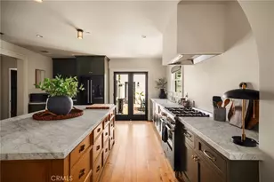 2932 Edgehill Dr, Los Angeles, CA 90018 - Photo 7