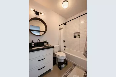 2932 Edgehill Drive, Los Angeles, CA 90018 - Photo 23