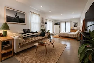 2932 Edgehill Dr, Los Angeles, CA 90018 - Photo 25