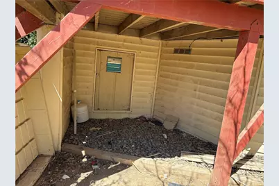 16810 Winona Street, Victorville, CA 92395 - Photo 35