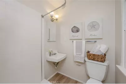 858 Harvard Street, Santa Monica, CA 90403 - Photo 15