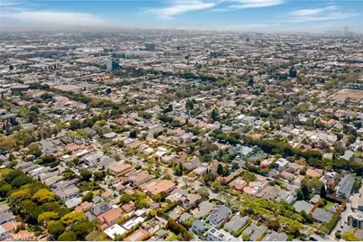 858 Harvard Street, Santa Monica, CA 90403 - Photo 29
