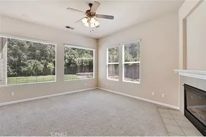 2579 Warner Avenue, Clovis, CA 93611 - Photo 9