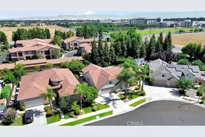 2579 Warner Avenue, Clovis, CA 93611 - Photo 41