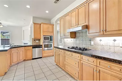 2579 Warner Avenue, Clovis, CA 93611 - Photo 15