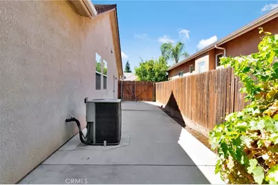 2579 Warner Avenue, Clovis, CA 93611 - Photo 35