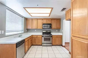 14248 Tuolumne Ct, Fontana, CA 92336 - Photo 17