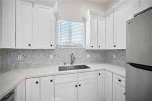 1956 N Ontario St, Burbank, CA 91505 - Photo 9