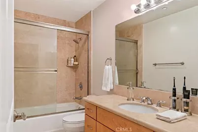 66 N Allen Avenue #3, Pasadena, CA 91106 - Photo 17