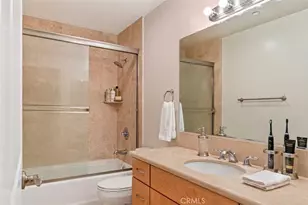 66 N Allen Ave, Pasadena, CA 91106 - Photo 17