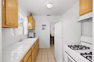 2306 W Alhambra Rd, Alhambra, CA 91801 - Photo 15