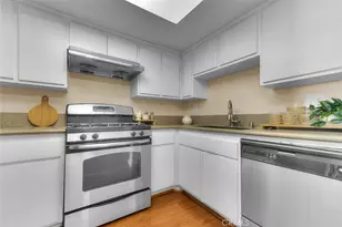 430 N Holliston, Pasadena, CA 91106 - Photo 13