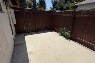 2025 Lovila Ln, Altadena, CA 91001 - Photo 17