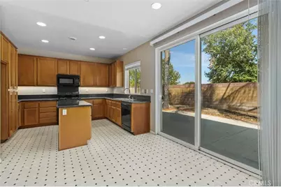 32102 Poppy Way, Lake Elsinore, CA 92532 - Photo 13