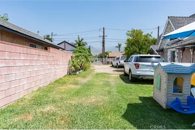 325 W Crescent Drive, Azusa, CA 91702 - Photo 37