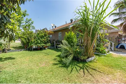 325 W Crescent Drive, Azusa, CA 91702 - Photo 35