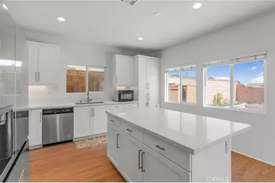 15597 Parry Peak Drive, Fontana, CA 92336 - Photo 15