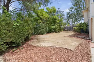 130 Sequoia Dr, Pasadena, CA 91105 - Photo 19