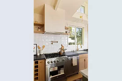 3926 Sunset Drive, Los Angeles, CA 90027 - Photo 13