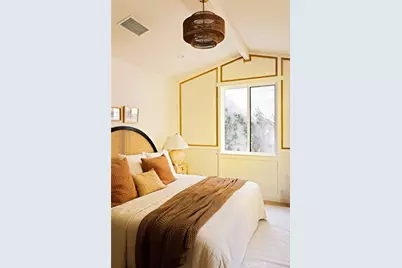 3926 Sunset Drive, Los Angeles, CA 90027 - Photo 25