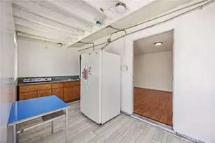 931 W Bainbridge, West Covina, CA 91790 - Photo 33