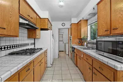 1221 Kolle Avenue, South Pasadena, CA 91030 - Photo 11