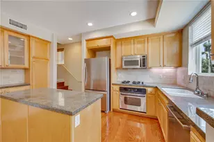 2125 S Bentley Ave, Los Angeles, CA 90025 - Photo 5