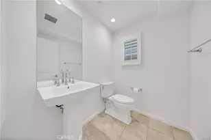 126 Gulfstream, Irvine, CA 92620 - Photo 7