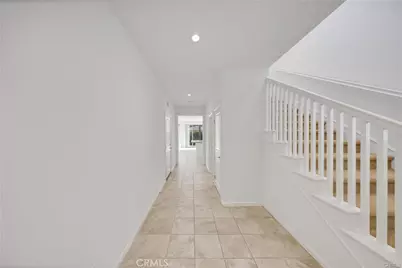 126 Gulfstream, Irvine, CA 92620 - Photo 5