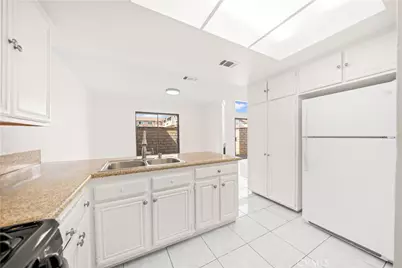6060 Oak Street #M, Huntington Park, CA 90255 - Photo 13