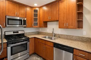 10331 Lindley Ave, Los Angeles, CA 91326 - Photo 3