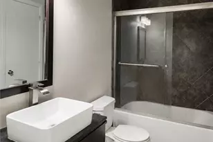 10331 Lindley Ave, Los Angeles, CA 91326 - Photo 5