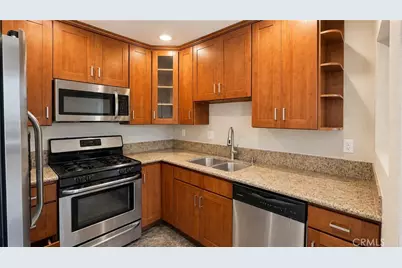 10331 Lindley Avenue #228, Los Angeles, CA 91326 - Photo 3