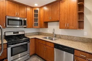 10331 Lindley Ave, Los Angeles, CA 91326 - Photo 3