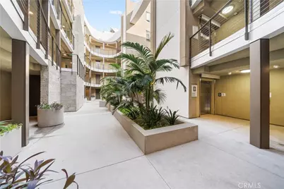 709 E Walnut Street #214, Pasadena, CA 91101 - Photo 57