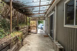 3114 Roderick Pl, Los Angeles, CA 90065 - Photo 27