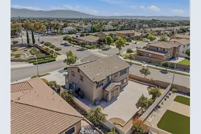 13998 Agate Court, Eastvale, CA 92880 - Photo 35