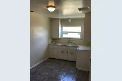 6548 Specht Avenue, Bell Gardens, CA 90201 - Photo 9