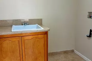 8635 Paramount Blvd, Downey, CA 90240 - Photo 25