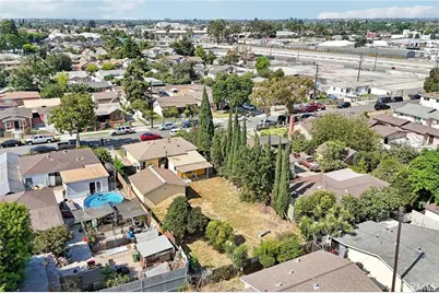214 E Tichenor, Compton, CA 90220 - Photo 37