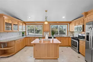 23800 Hatteras St, Woodland Hills, CA 91367 - Photo 5