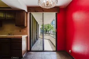 750 S Spaulding Ave, Los Angeles, CA 90036 - Photo 11