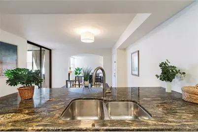 740 N Kings Road #208, Los Angeles, CA 90069 - Photo 9