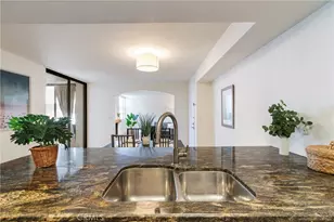 740 N Kings Road, Los Angeles, CA 90069 - Photo 9